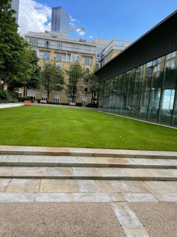 Canary Wharf 1 Bed Apartment London Exterior photo